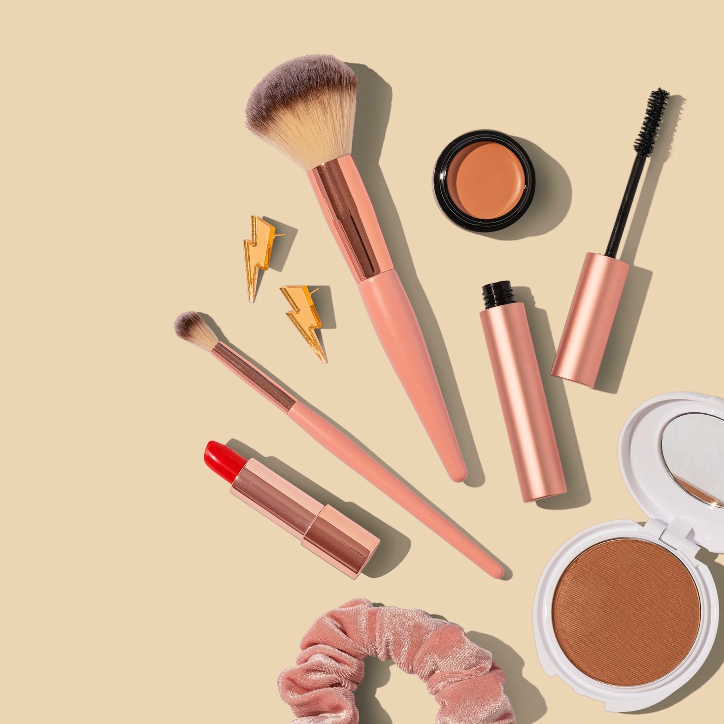 Read more about the article How CBG Cosmetics Boosts Your Confidence